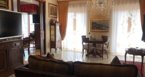 Napoli Vomero Appartamento con Posto Auto