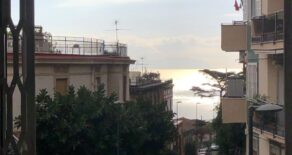 Appartamento al Vomero in vendita in via Toma con vista mare