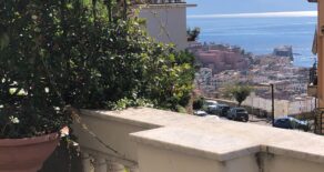 Vomero Via Palizzi in vendita signorile appartamento di 150mq con terrazzo a livello di 140mq