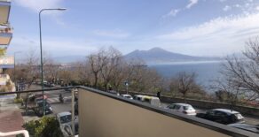 Appartamento Panoramico con box auto in vendita Via Francesco Petrarca 79