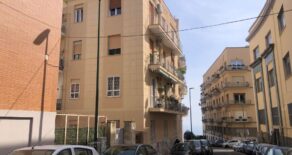 Centralissimo appartamento Vomero via G. Donizetti di 110mq